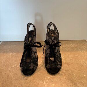 Manolo Blahnik black lace shooties